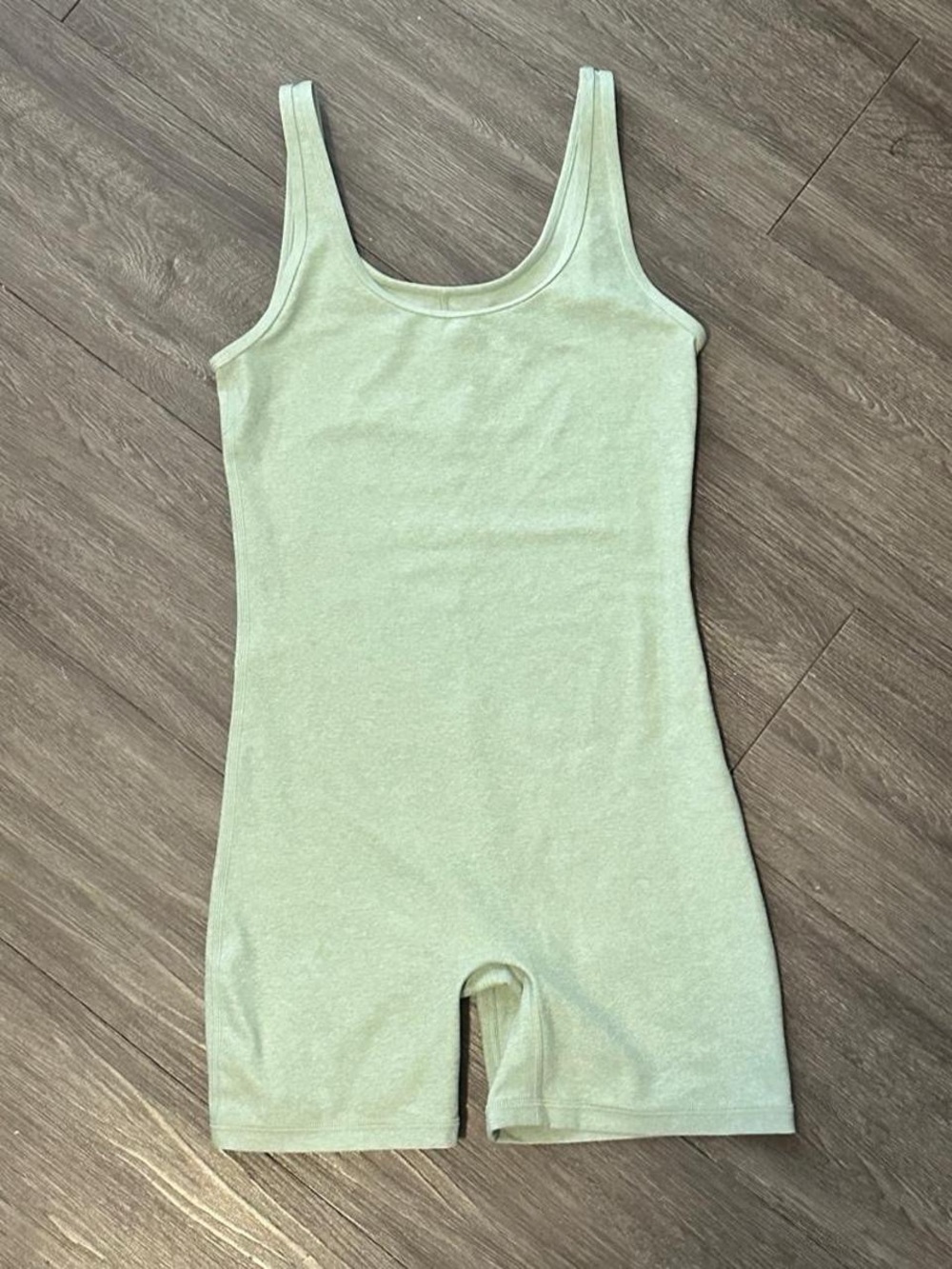 TnAction Aritzia Light Heather Sage Green Scoop Neck Active Romper Size Small
